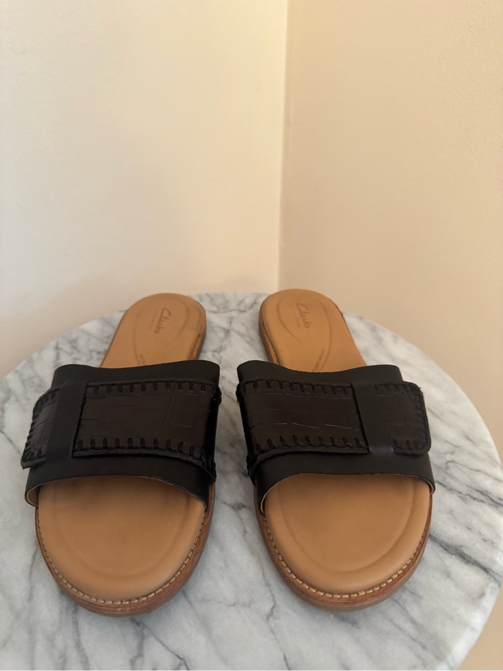 Clarks Maritime Mule Comfort Cushion Black Leather Slide Sandals Women’s 9.5 - Picture 4 of 9